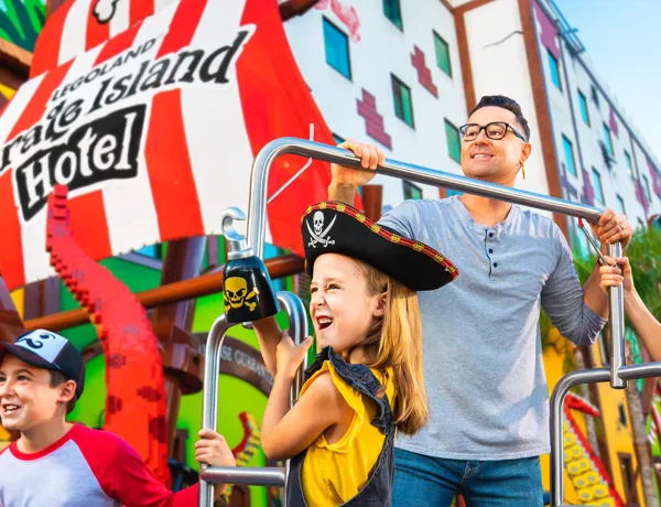 2.1 LEGOLANDFLORIDA Pirate Island Hotel