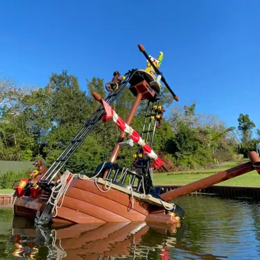 Pirate Ship on Pirate River Quest Ride